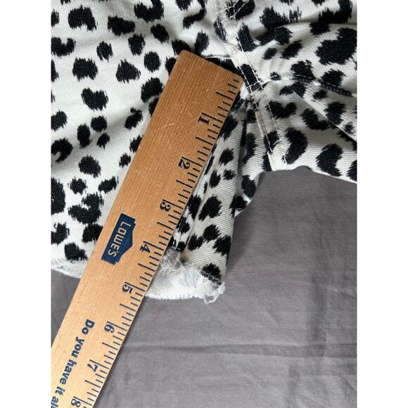 American Eagle womens size 24 shorts white/black cheetah print low-rise raw hem - Picture 4 of 8